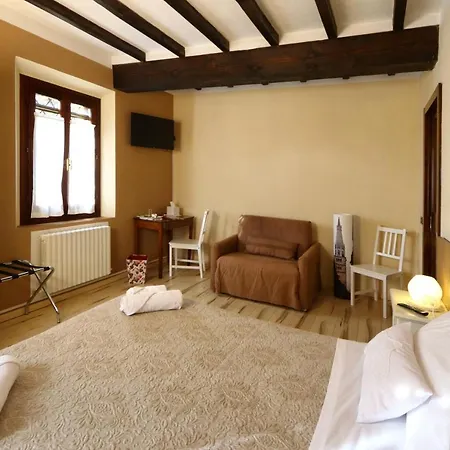 Le Noci Di Feo Bed & Breakfast Modena