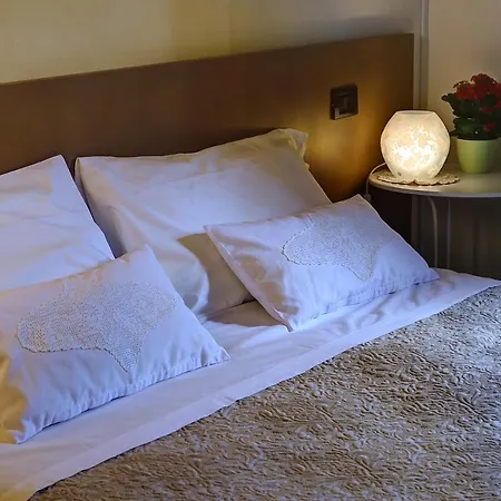 Bed & Breakfast Le Noci Di Feo 4*